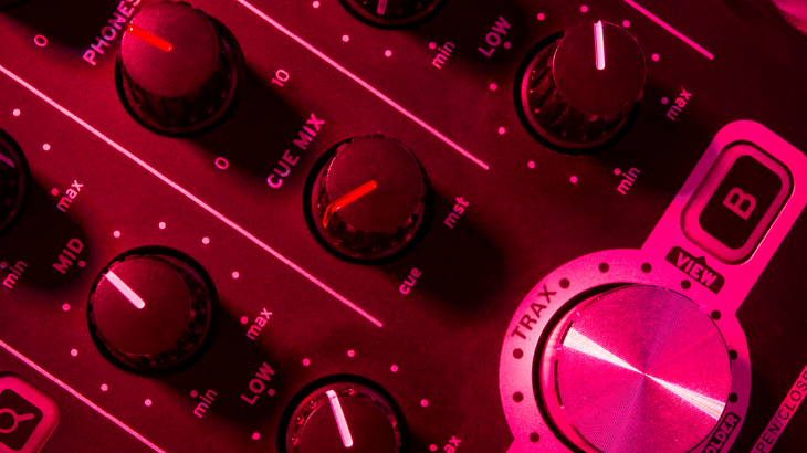 DJ Performansında Müzik Listesi Hazırlamanın Önemi